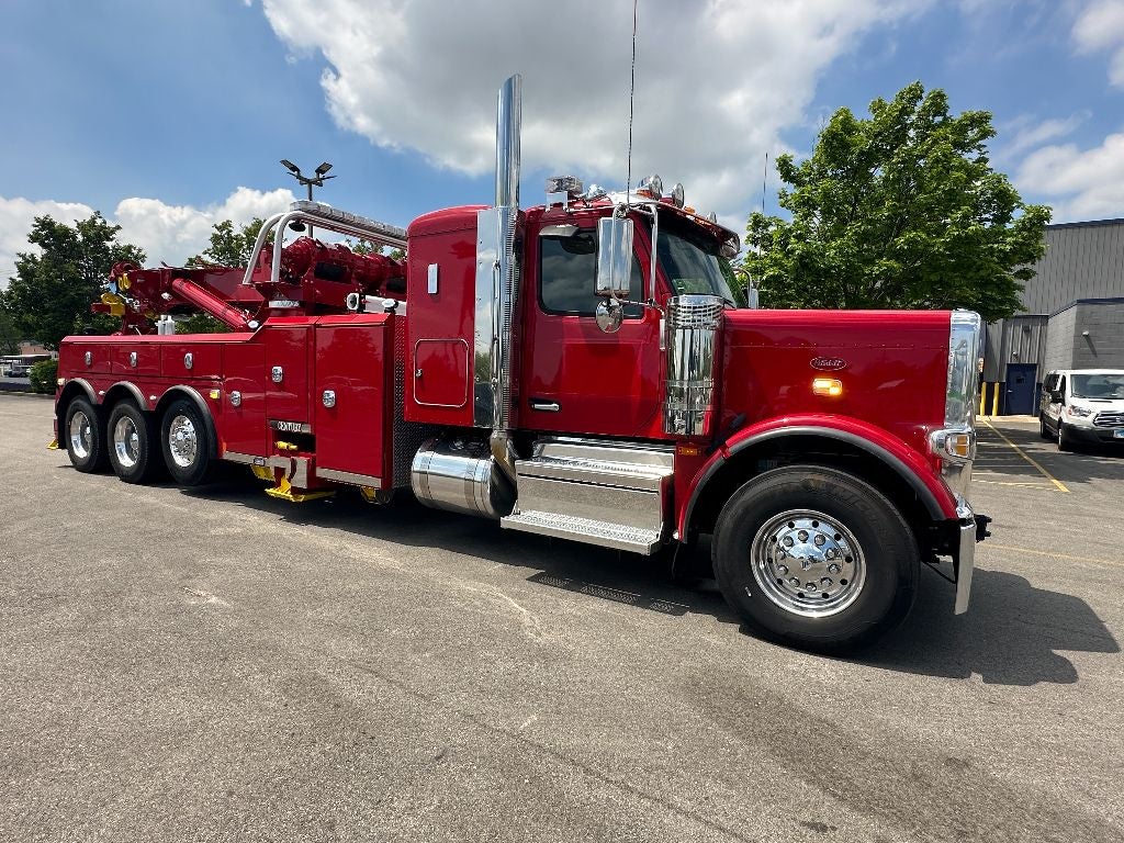 2025 Peterbilt 589 589 WITH A CENTURY 1150