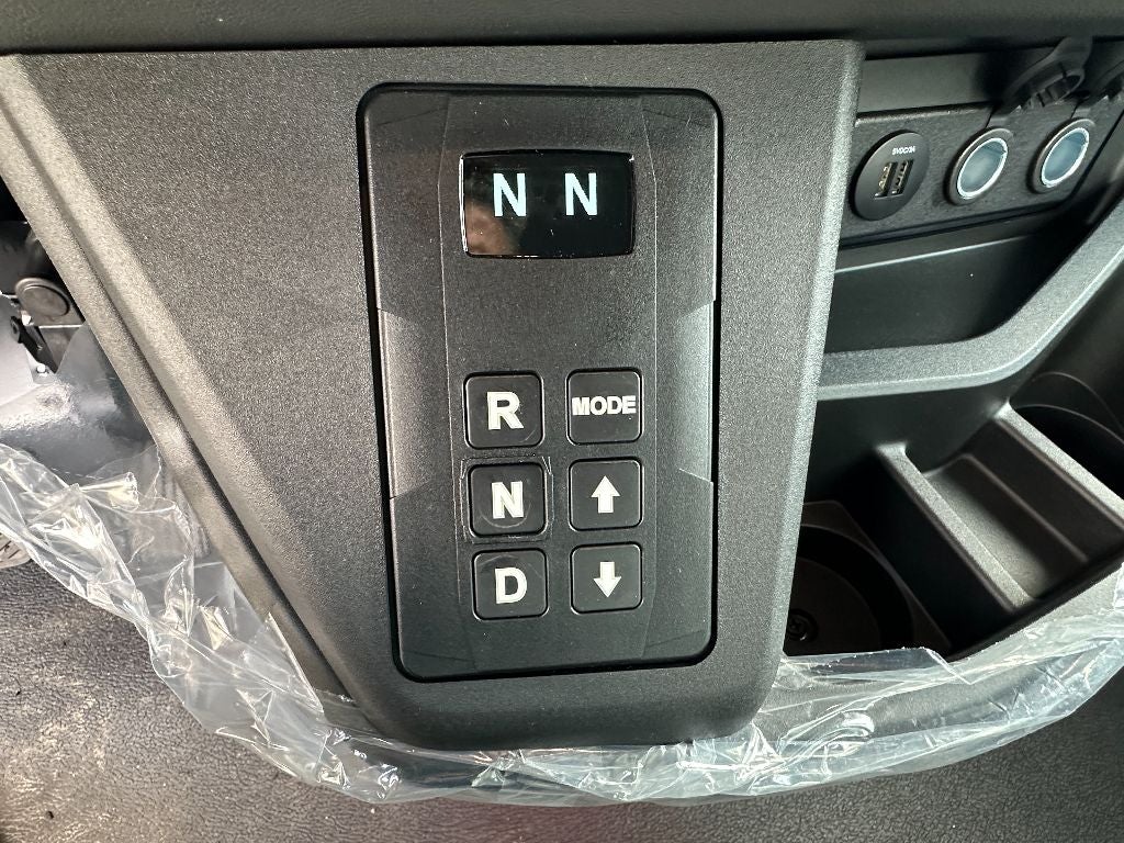 2025 Kenworth T280 WITH A CENTURY 21.5' STEEL CARRIER