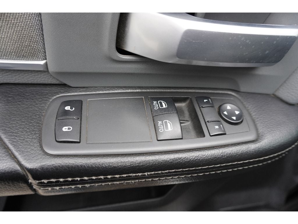 2022 RAM 4500 Chassis SLT WITH A JERRDAN MPL-40