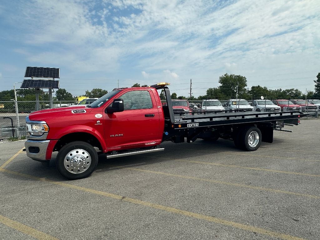 2024 RAM 5500 Chassis SLT WITH A CENTURY 19.5' STEEL CARRIER