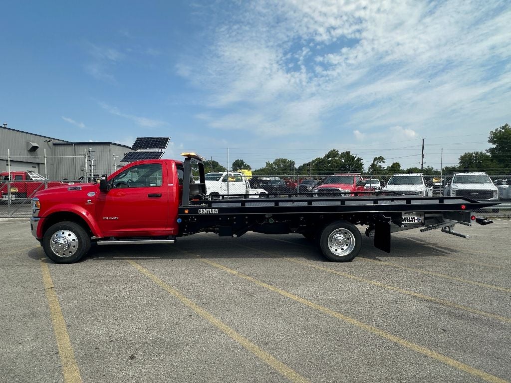 2024 RAM 5500 Chassis SLT WITH A CENTURY 19.5' STEEL CARRIER
