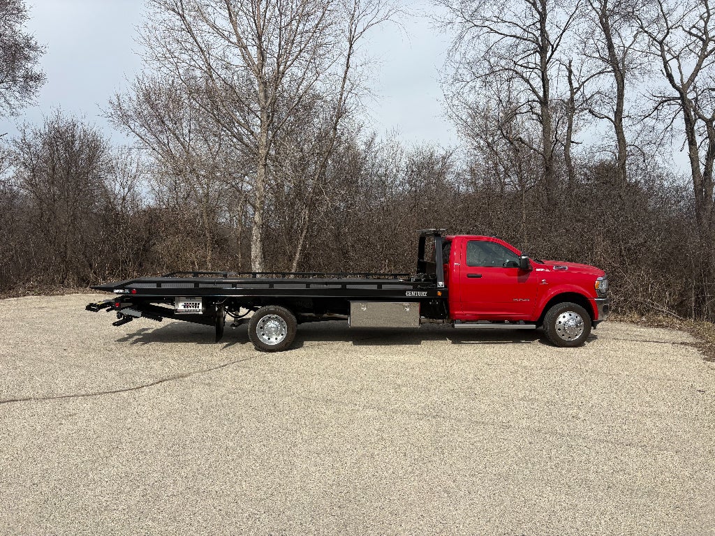 2023 RAM 5500 Chassis w/ Century 10S Carrier