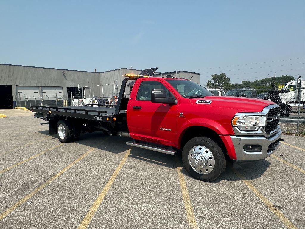 2024 RAM 5500 Chassis WITH A CENTURY 19.5' STEEL CARRIER