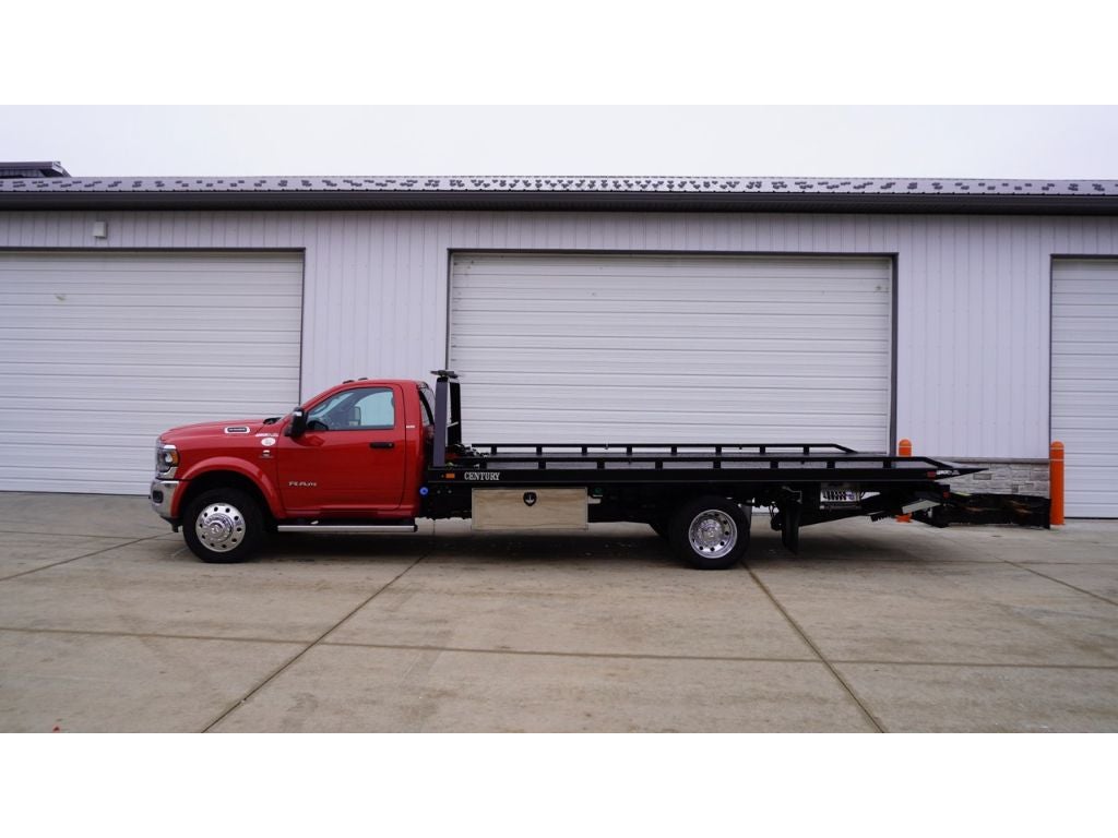 2024 RAM 5500 Chassis w/ Century 10S Carrier
