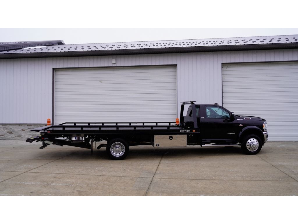 2024 RAM 5500 Chassis w/ Century 10S Carrier