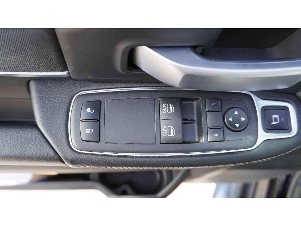 2024 RAM 5500 Chassis w/ Century 10S Carrier