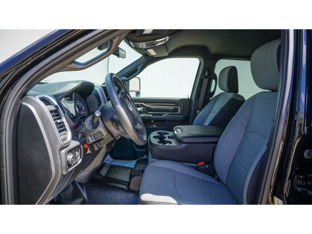 2024 RAM 5500 Chassis w/ Chevron 408 Wrecker