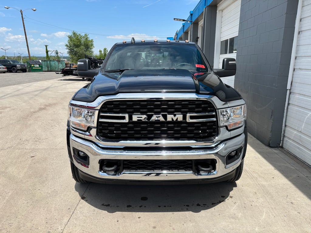 2024 RAM 5500 Chassis w/ Vulcan 894 Wrecker