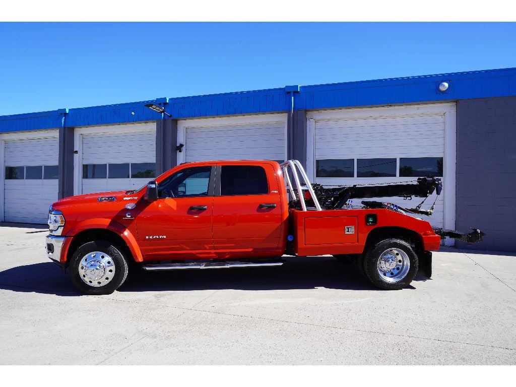 2024 RAM 5500 Chassis w/ Vulcan 894 Wrecker