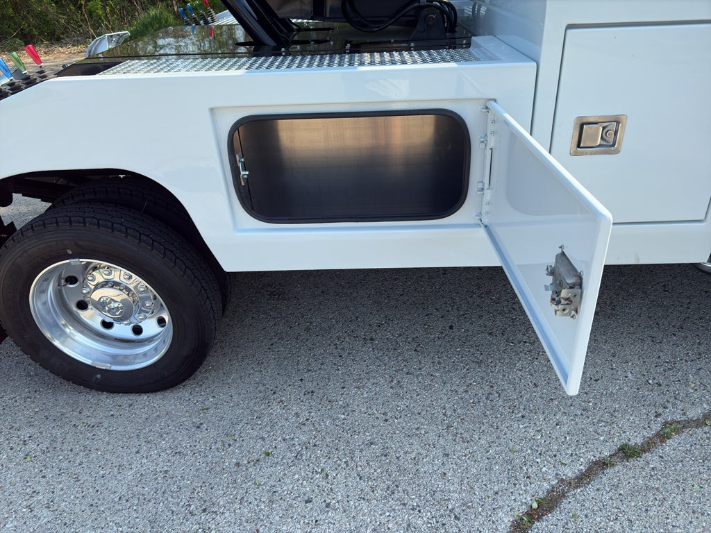 2023 RAM 5500 Chassis w/ Vulcan 894 Wrecker