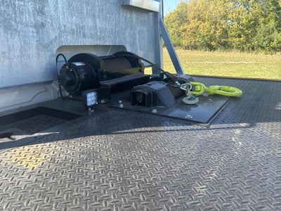 2025 CENTURY INTERNATIONAL w/ Century 20S Industrial Carrier