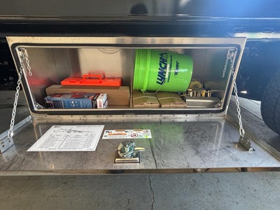 2025 International MV607 w/ Century 12S Carrier