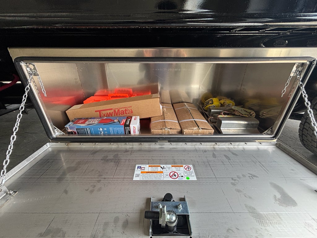 2025 International MV607 w/ Century 12S Carrier