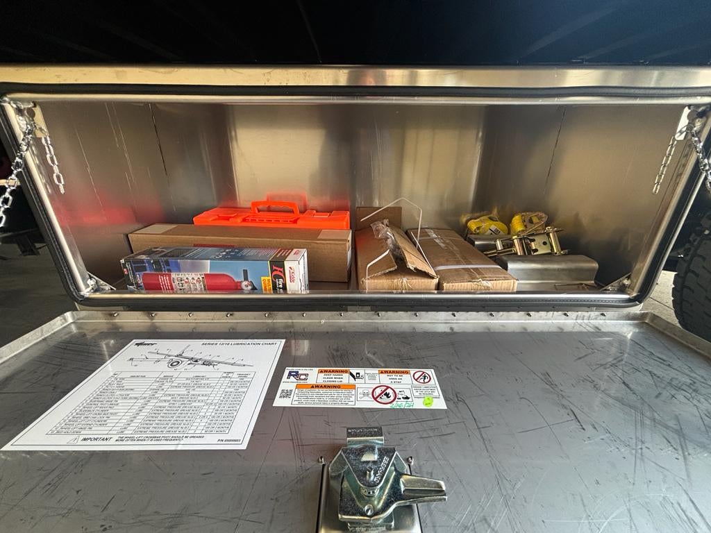 2025 International MV607 w/ Century 12S Carrier