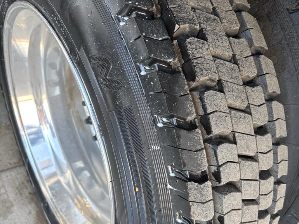 2025 International MV607 w/ Century 12S Carrier