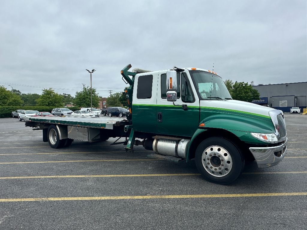 2012 International 4300 MA025 WITH A CENTURY 21' GALV STEEL