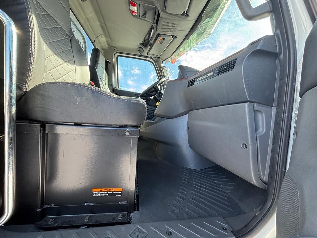 2025 International HX520 w/ Century 30S Industrial Carrier