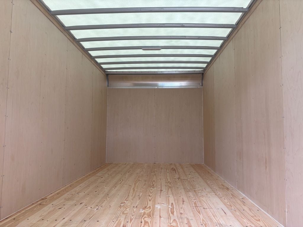 2025 Chevrolet 4500HG 3500HG / 4500HG / 4500HD / 4500XD 18' Bay Bridge Van Body