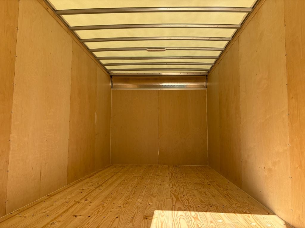 2025 Chevrolet 4500HG 18' Bay Bridge Van Body