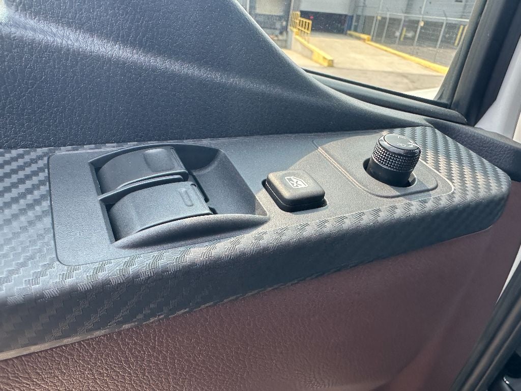 2025 Hino L6 WITH A CENTURY 21.5' STEEL CARRIER