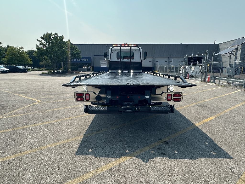 2025 Hino L6 WITH A CENTURY 21.5' STEEL CARRIER