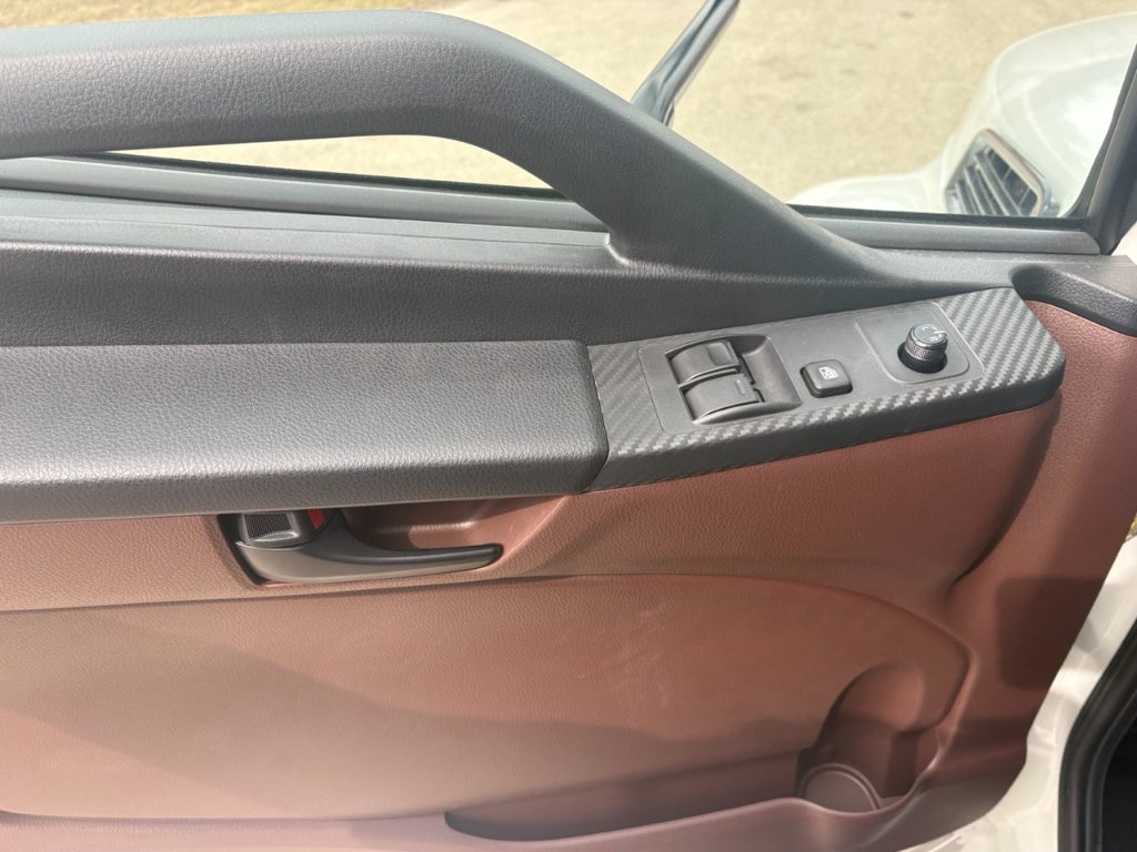 2026 Hino L6 26' ITD Van Body