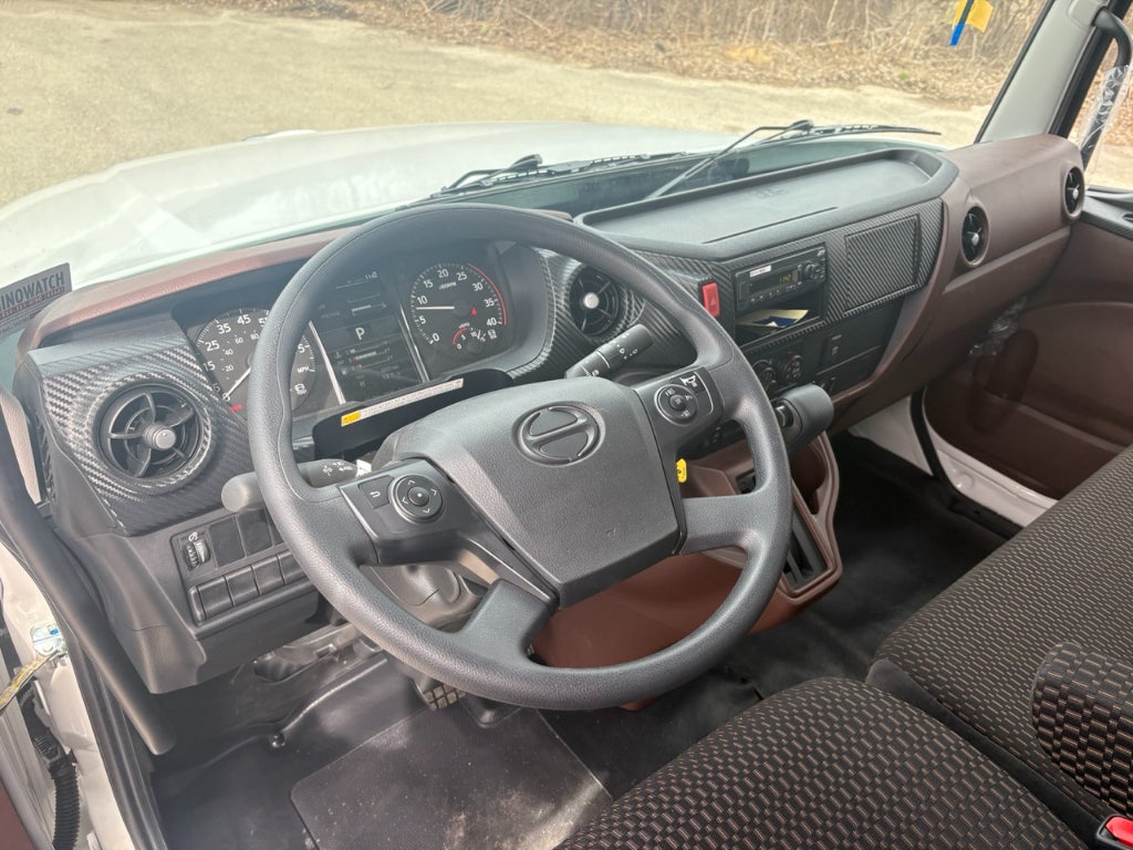 2026 Hino L6 26' ITD Van Body