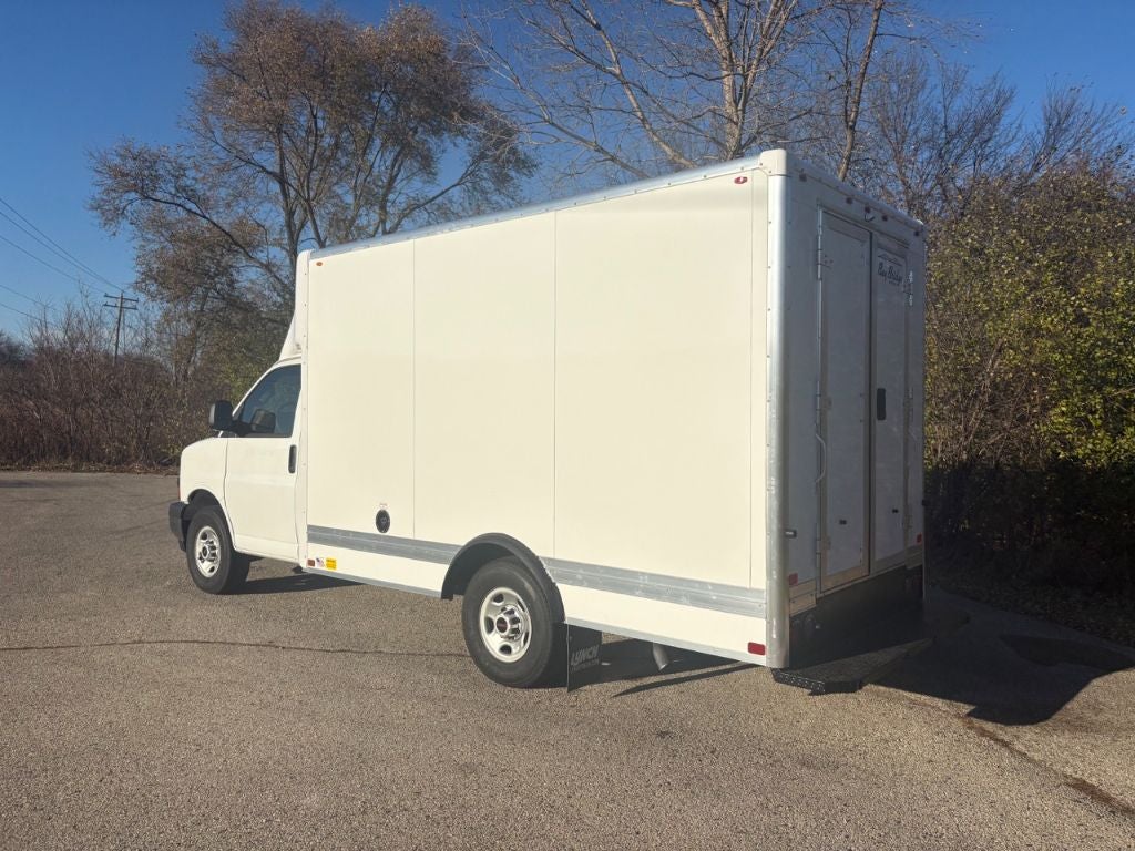 2025 GMC Savana 3500 12' Bay Bridge Van Body