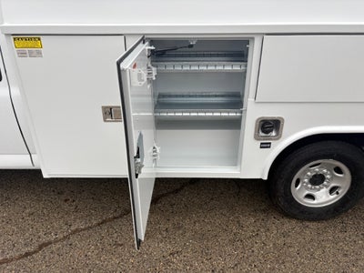 2025 GMC Savana 3500 11' Monroe CSV Body