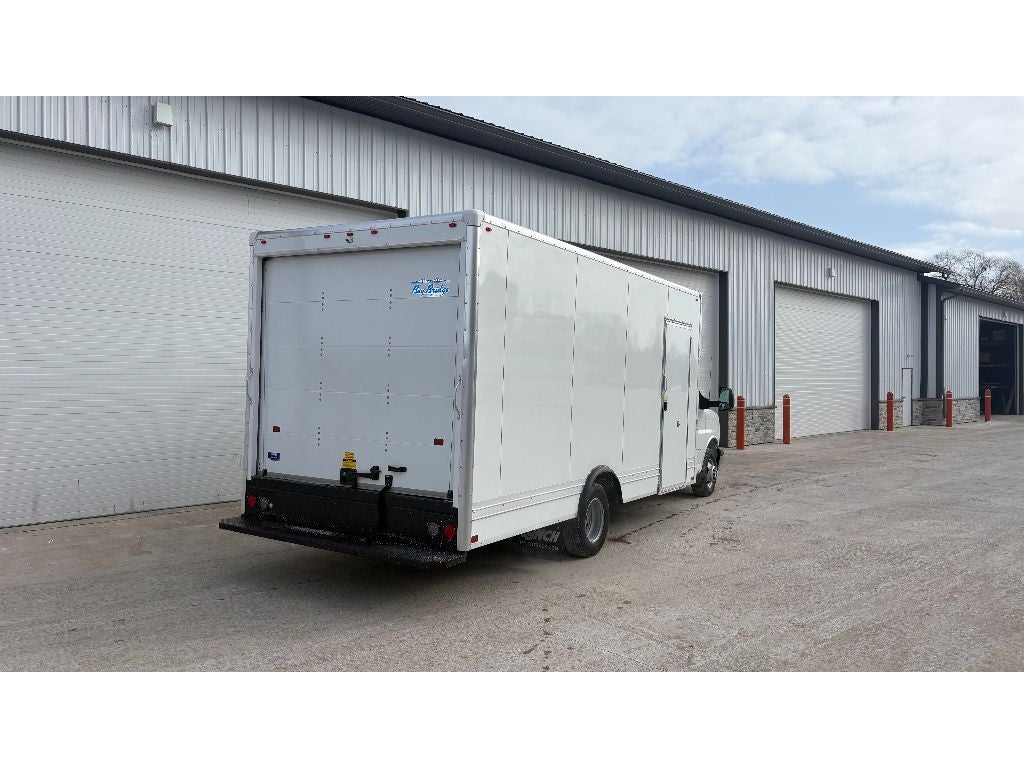 2025 GMC Savana 3500 17' Bay Bridge Van Body