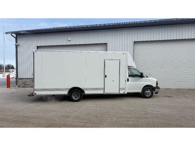2025 GMC Savana 3500 17' Bay Bridge Van Body