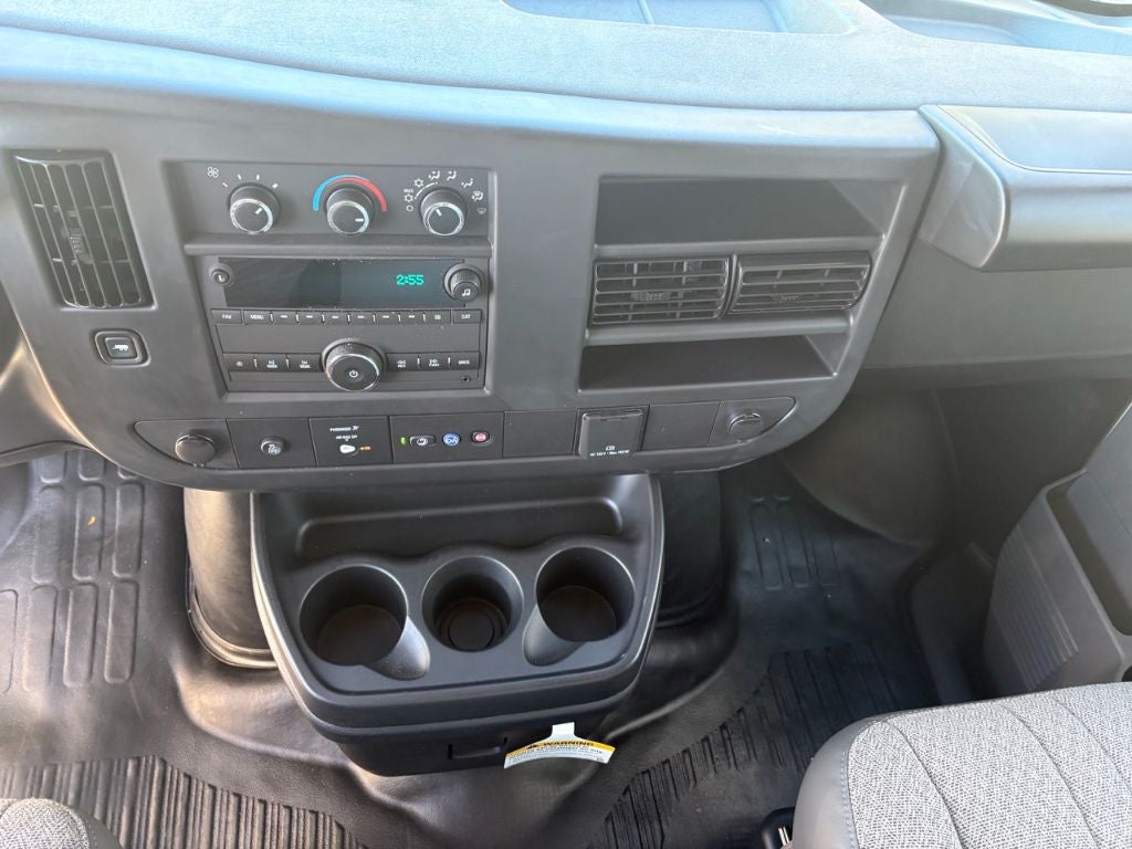 2025 GMC Savana 3500 17' Bay Bridge Van Body