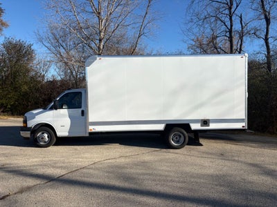 2025 GMC Savana 3500 17' Bay Bridge Van Body