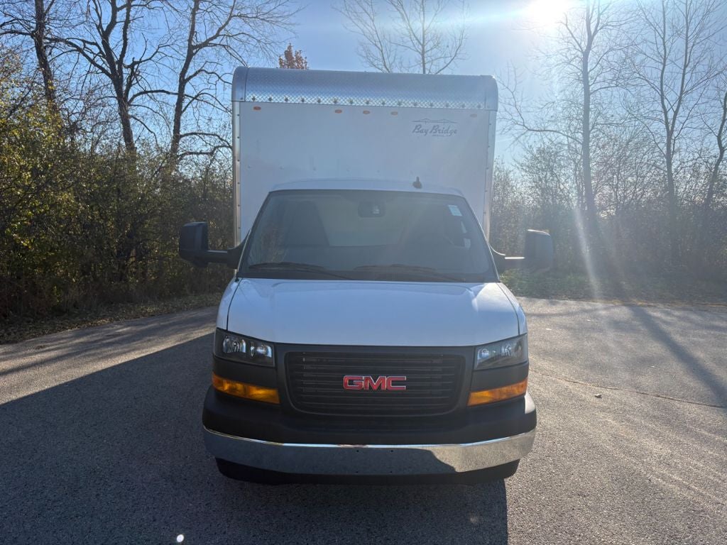 2025 GMC Savana 3500 17' Bay Bridge Van Body