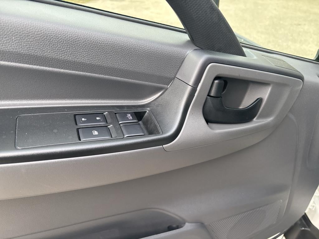 2025 Isuzu NRR NRR 20' Bay Bridge Van Body