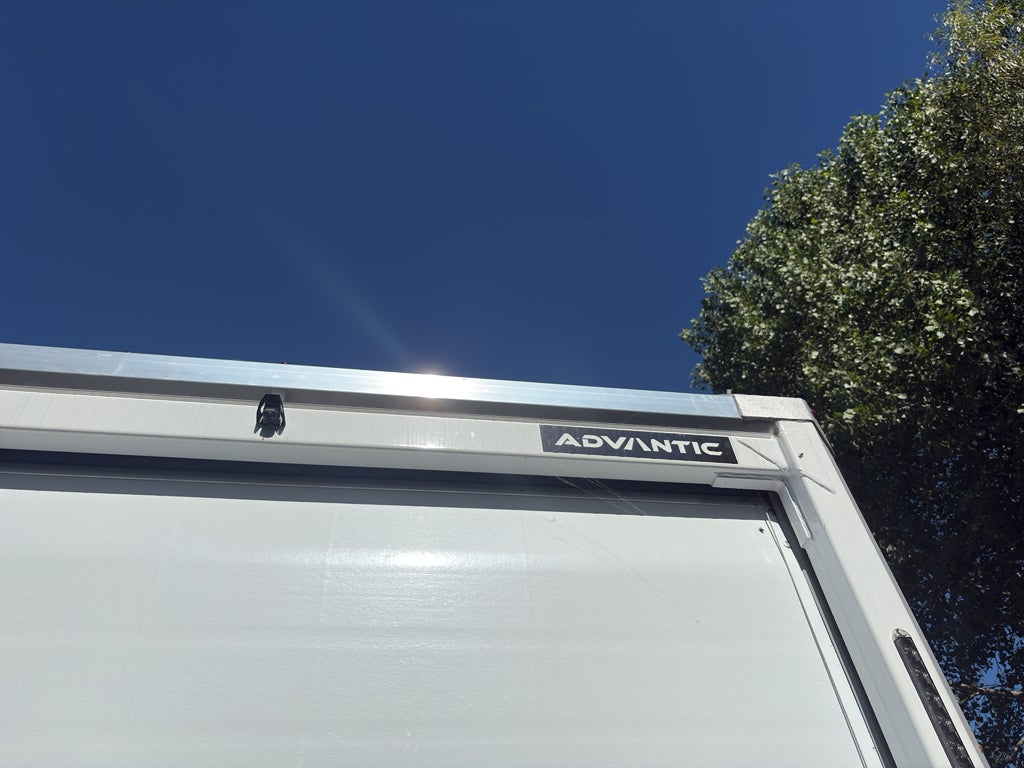 2025 Isuzu NRR 16' Advantic Van Body