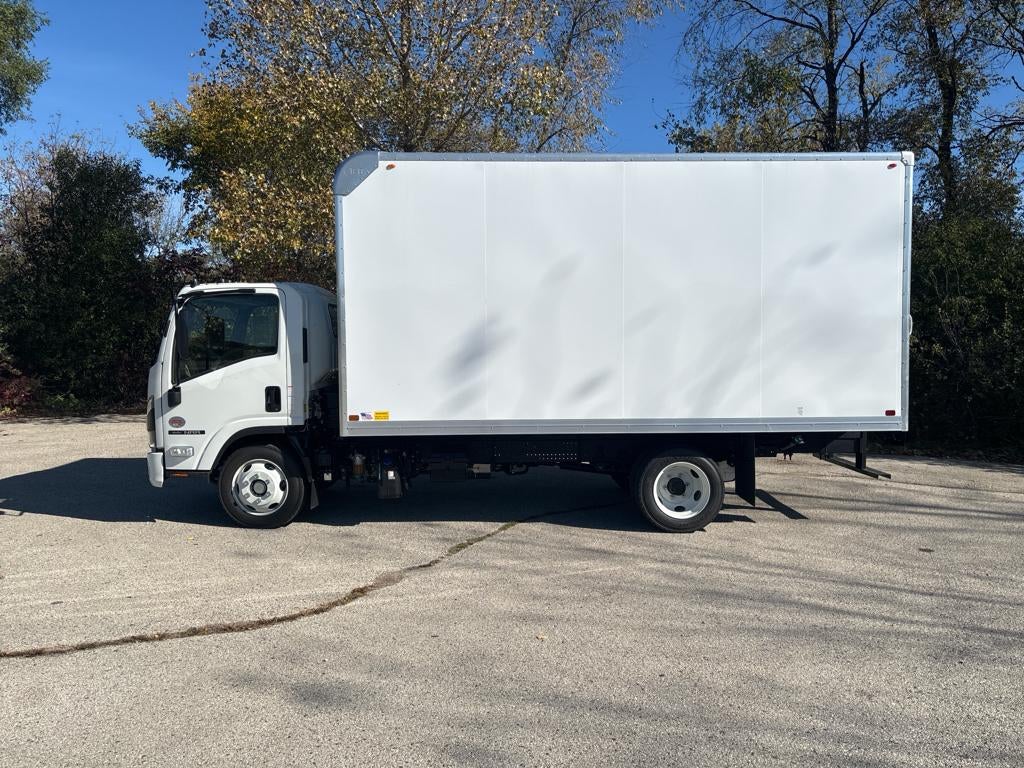 2025 Isuzu NRR 16' Bay Bridge Van Body