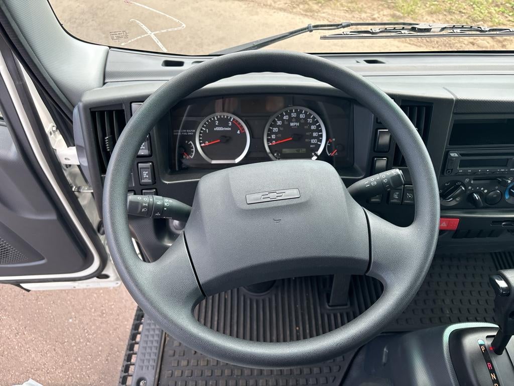 2024 Chevrolet 5500XD 20' Bay Bridge Van Body