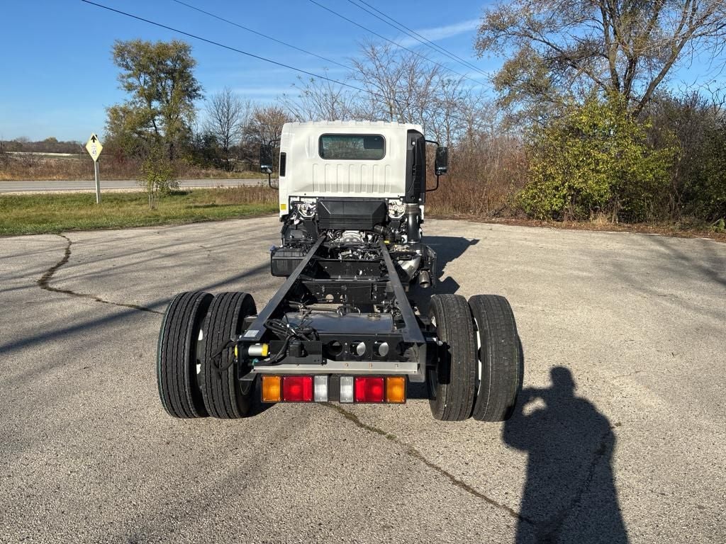 2025 Chevrolet 5500XD LCF DIESEL 176 WB REG