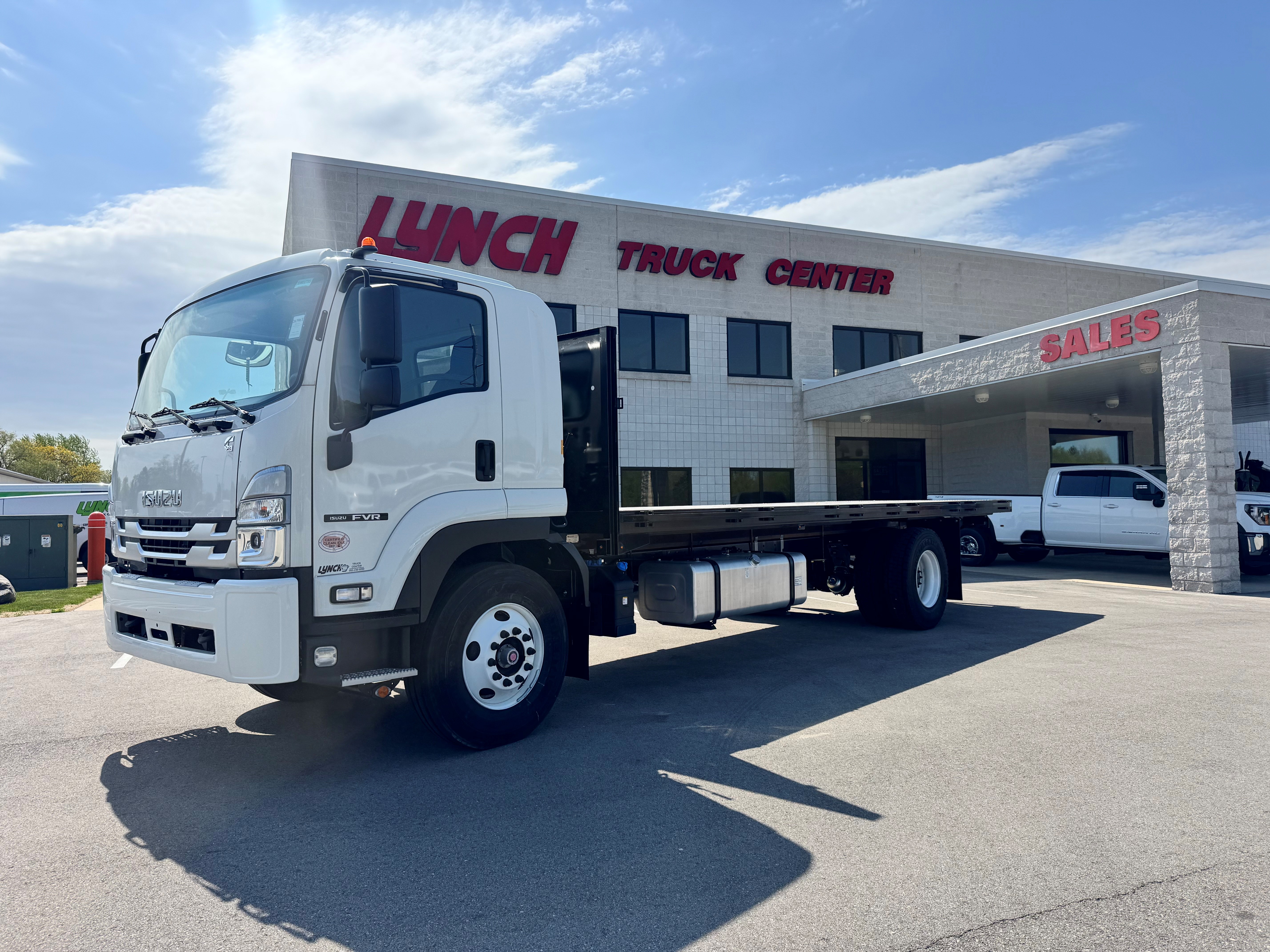 2025 Isuzu FTR's photo