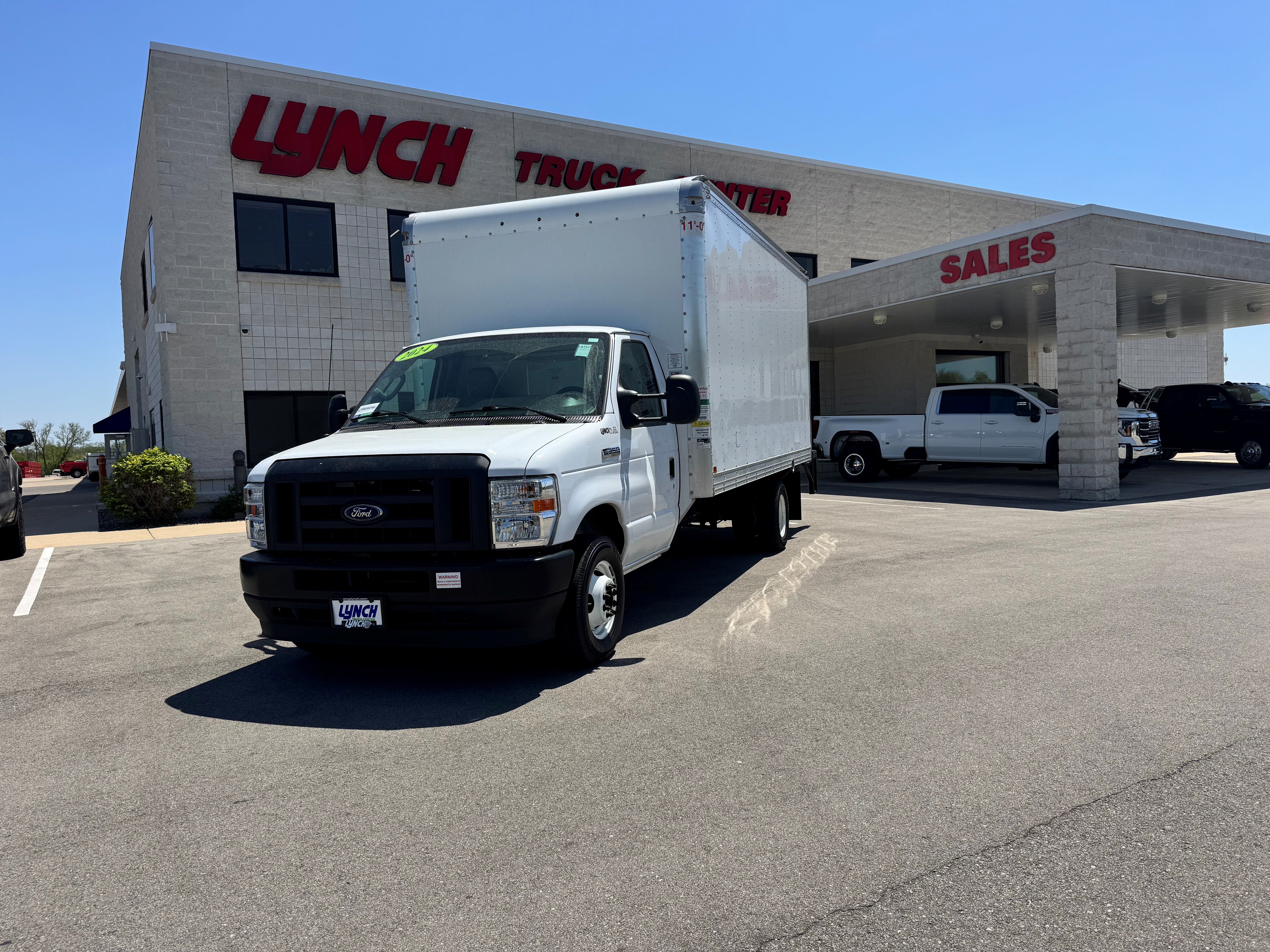 2024 Ford E-Series SRW E-350 Super Duty 138 in WB's photo