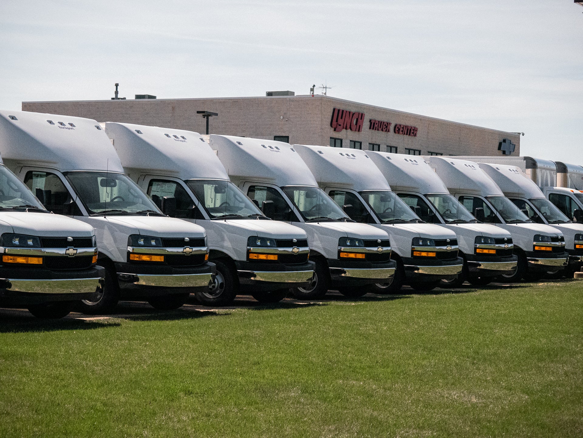 Lynch Truck Center in Waterford WI